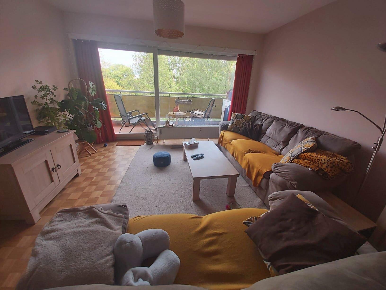 Room in shared apartment — Kot chez l'habitant à Brussels — photo 2/6