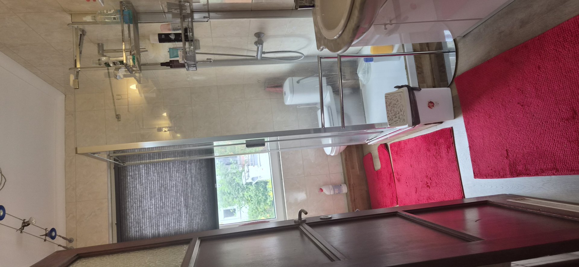 Chambre meublée à louer à Liège, proche du centre-ville. Location flexible : à la nuitée, à la semaine ou au mois. Accès à la cuisine, salle de bain et Wi-Fi. Idéal pour étudiants, travailleurs et visiteurs. Contactez-moi pour plus d'informations. — Kot à Liège — photo 6/6
