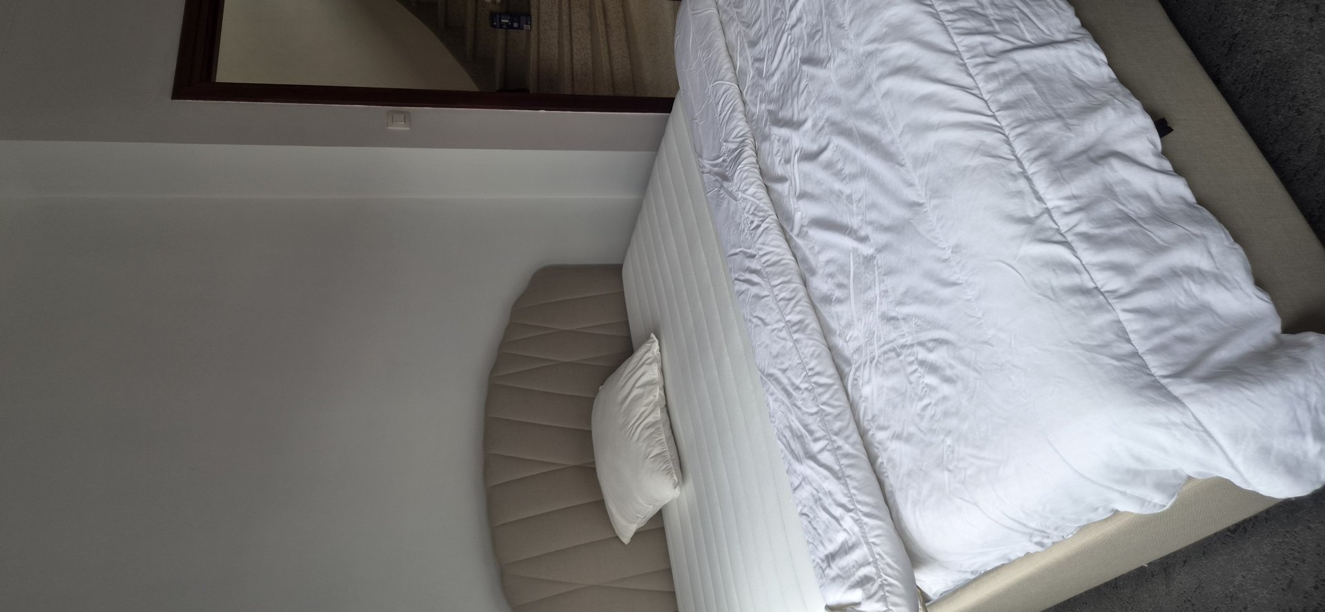 Chambre meublée à louer à Liège, proche du centre-ville. Location flexible : à la nuitée, à la semaine ou au mois. Accès à la cuisine, salle de bain et Wi-Fi. Idéal pour étudiants, travailleurs et visiteurs. Contactez-moi pour plus d'informations. — Kot à Liège — photo 3/6