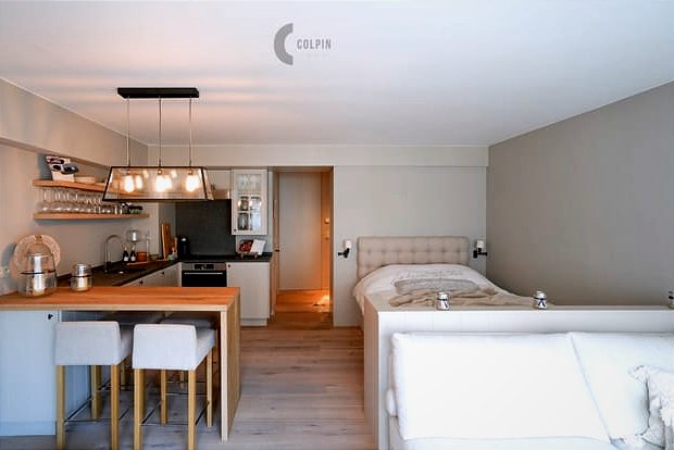 Volledig Gerenoveerd 37 m² Studio nabij Lippenslaan — Studio à Brugge — photo 1/5