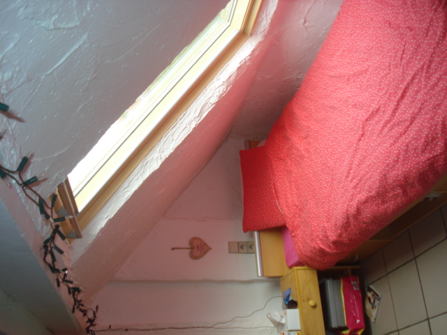 Estudio de 2 habitaciones abuhardilladas — Studio à Bruselas — photo 4/5