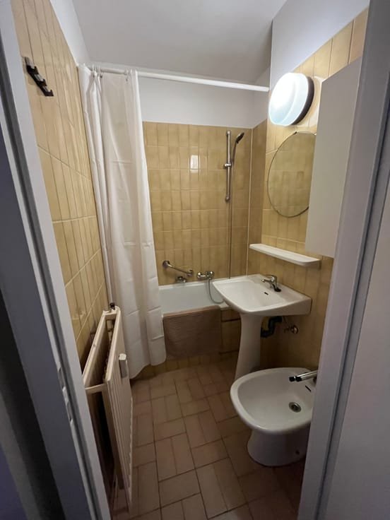 Studio entièrement meublé de 25 m² du centre de Bruxelles — Studio à Bruxelles — photo 4/4