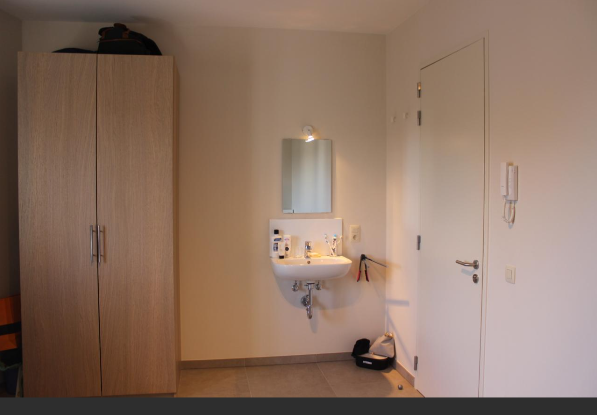 Chambre avec salle de bain et cuisine partagées — Kot à Anvers — photo 8/8