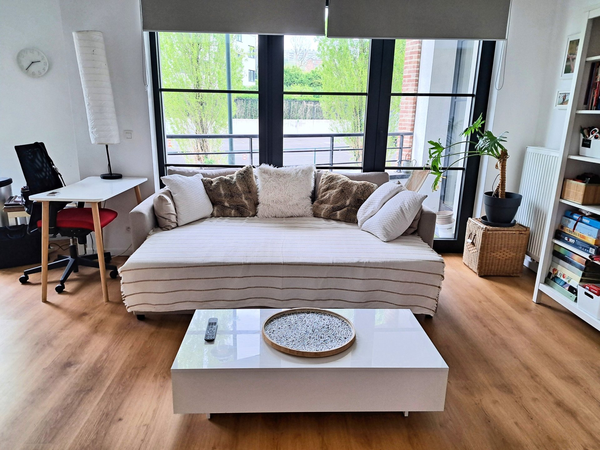 Bella camera in affitto per studentessa — Kot chez l'habitant à Bruxelles — photo 3/4