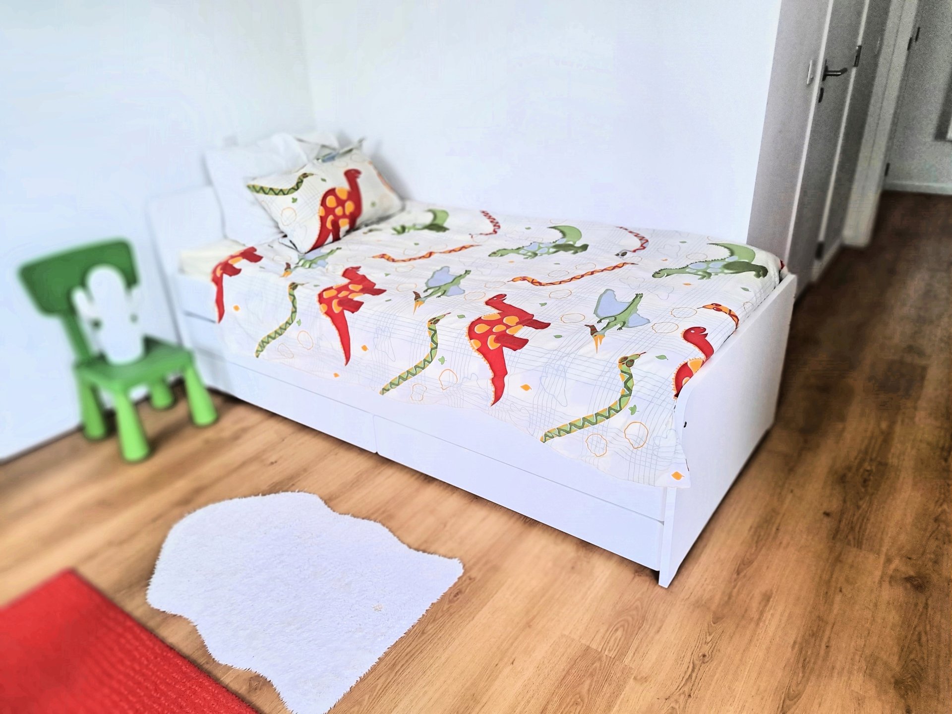 Bella camera in affitto per studentessa — Kot chez l'habitant à Bruxelles — photo 2/4