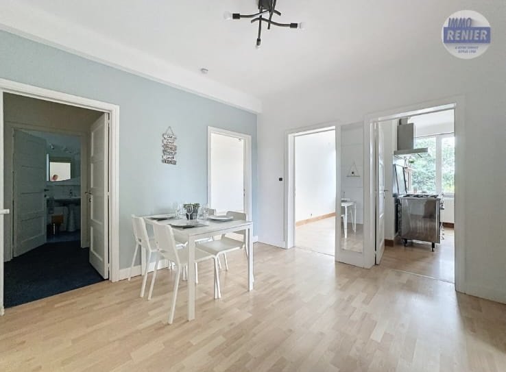 Ruime kamer in een gedeelde woning — Colocation à Brussel — photo 2/6