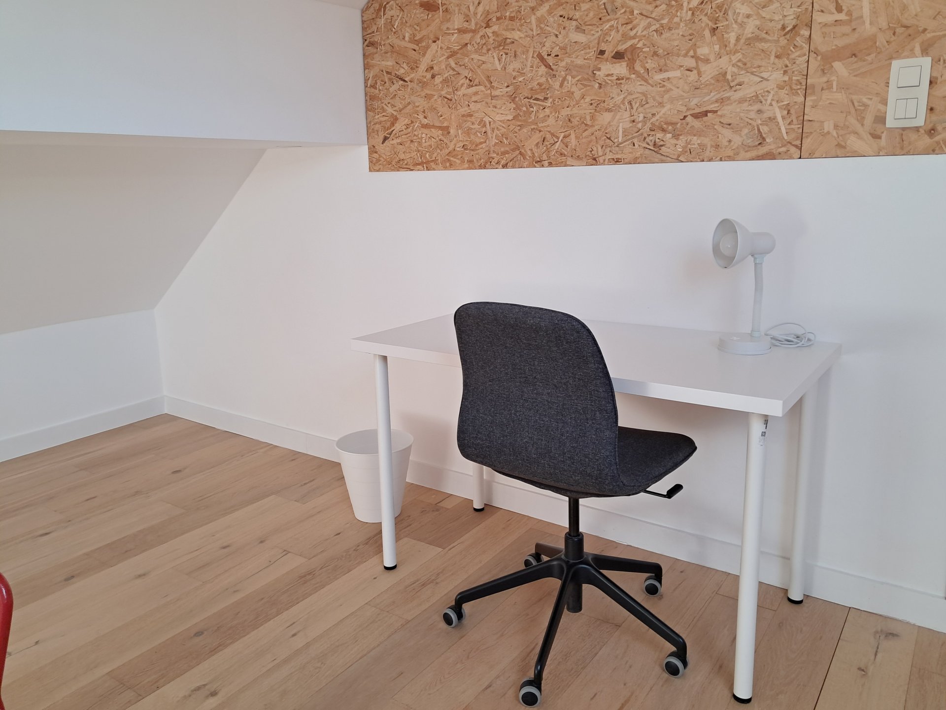 Bright bedroom — Kot à Brussels — photo 3/3