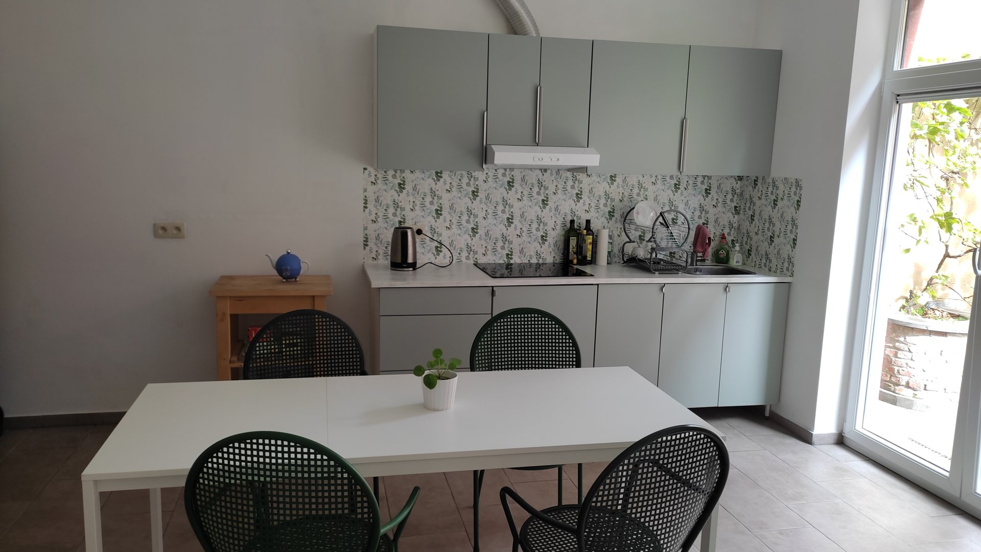 Bright bedroom — Kot à Brussels — photo 2/3