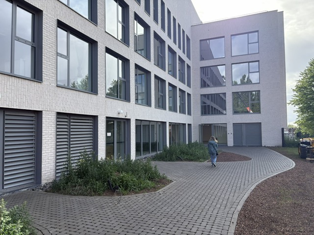 新居住区内25平方米的单间公寓（2025年 - Jette） — Kot à 布鲁塞尔 — photo 3/5