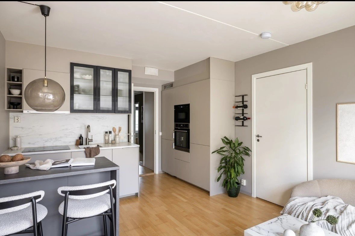 迷人的30平方米带家具公寓出租 – Guillemins地区，Liège — Appartement à 列日 — photo 2/7