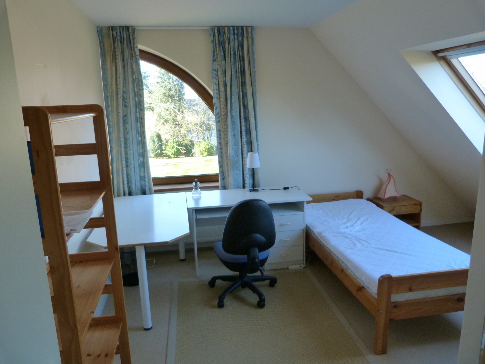 Chambre étudiante dans quartier boisé et calme — Kot à Ottignies-Louvain-la-Neuve — photo 1/3